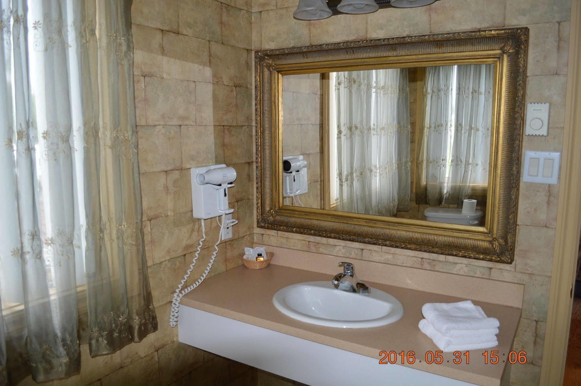 Motel-Auberge Hélene Victoriaville Kültér fotó