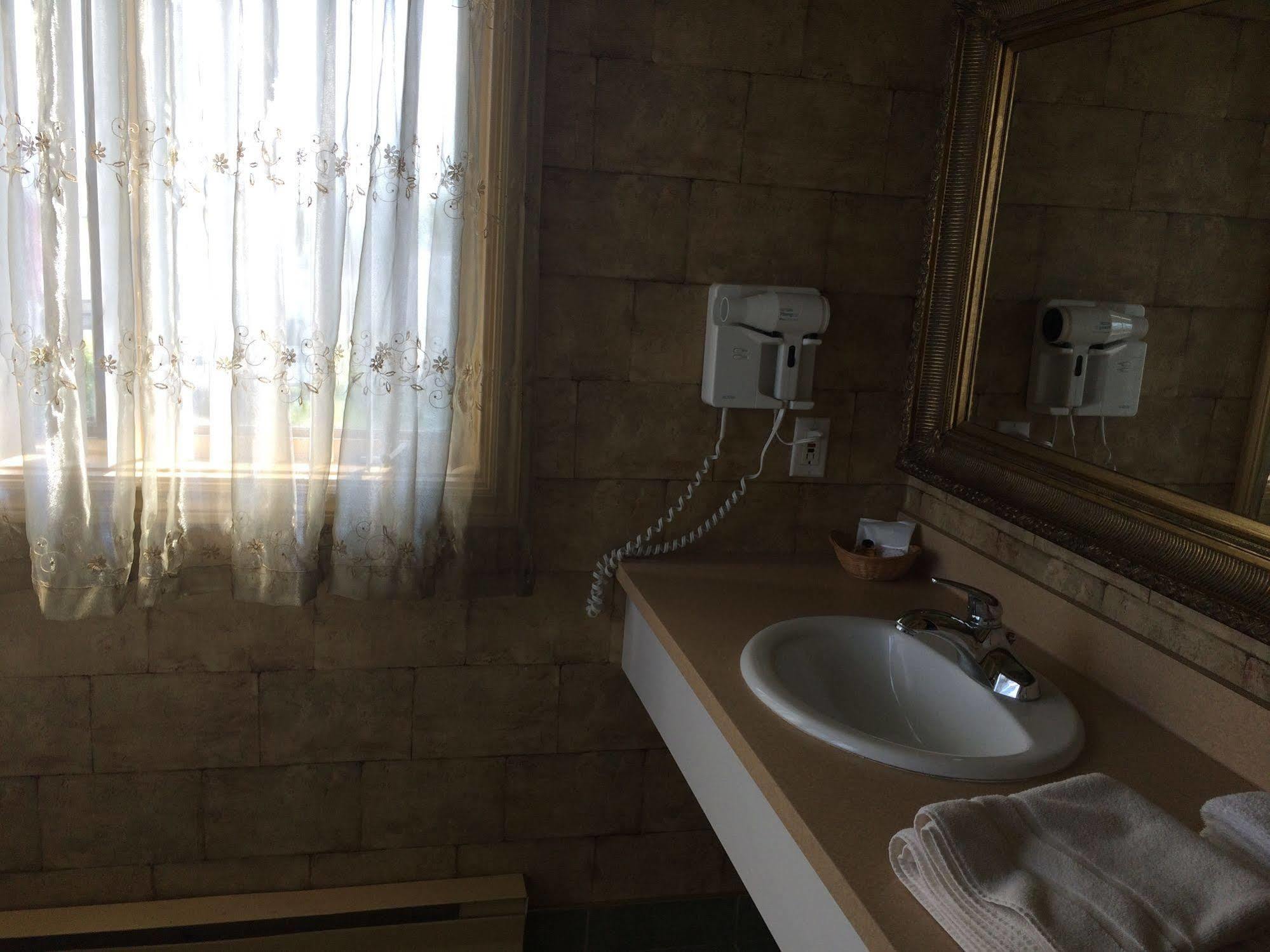 Motel-Auberge Hélene Victoriaville Kültér fotó