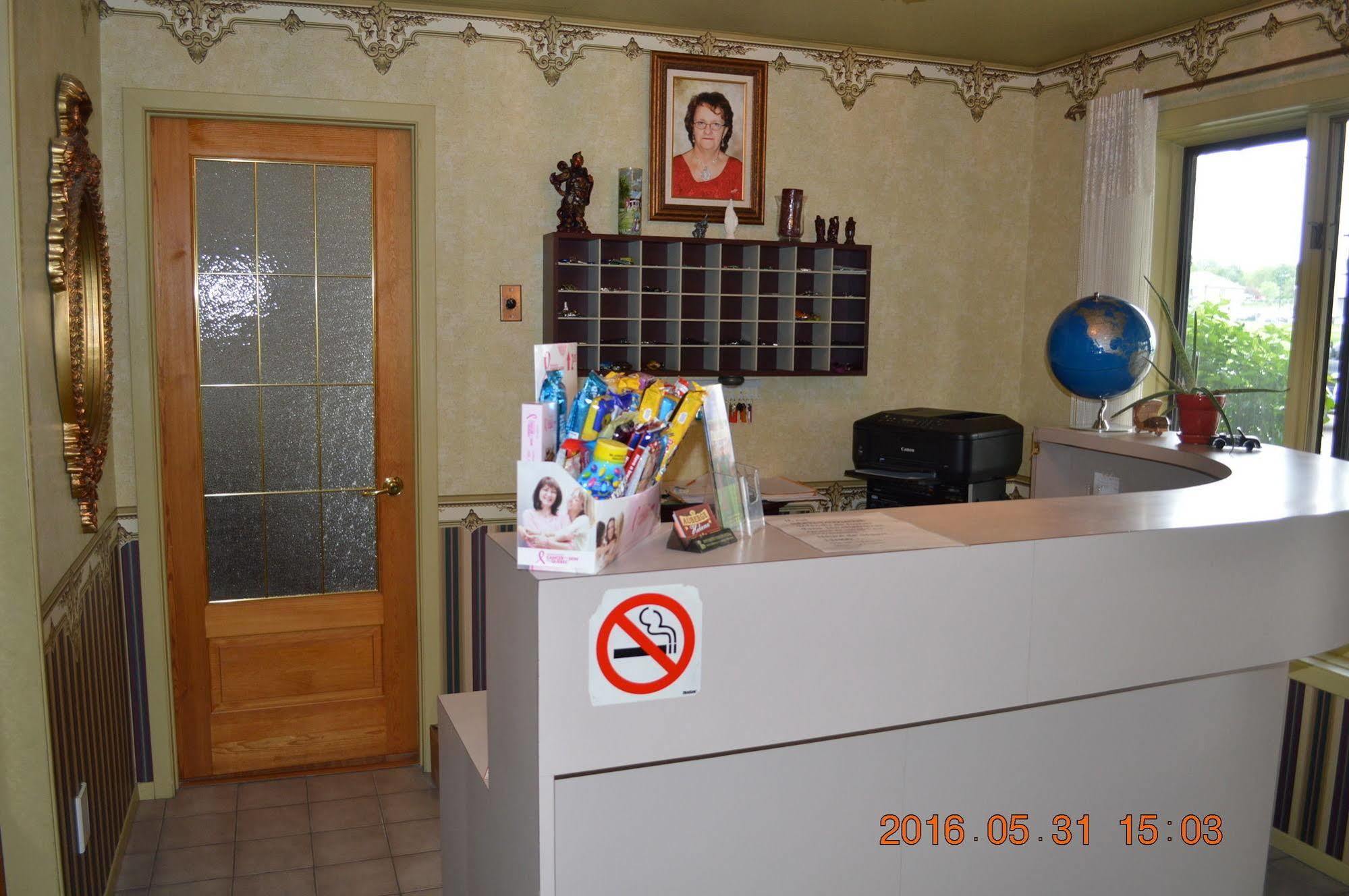 Motel-Auberge Hélene Victoriaville Kültér fotó
