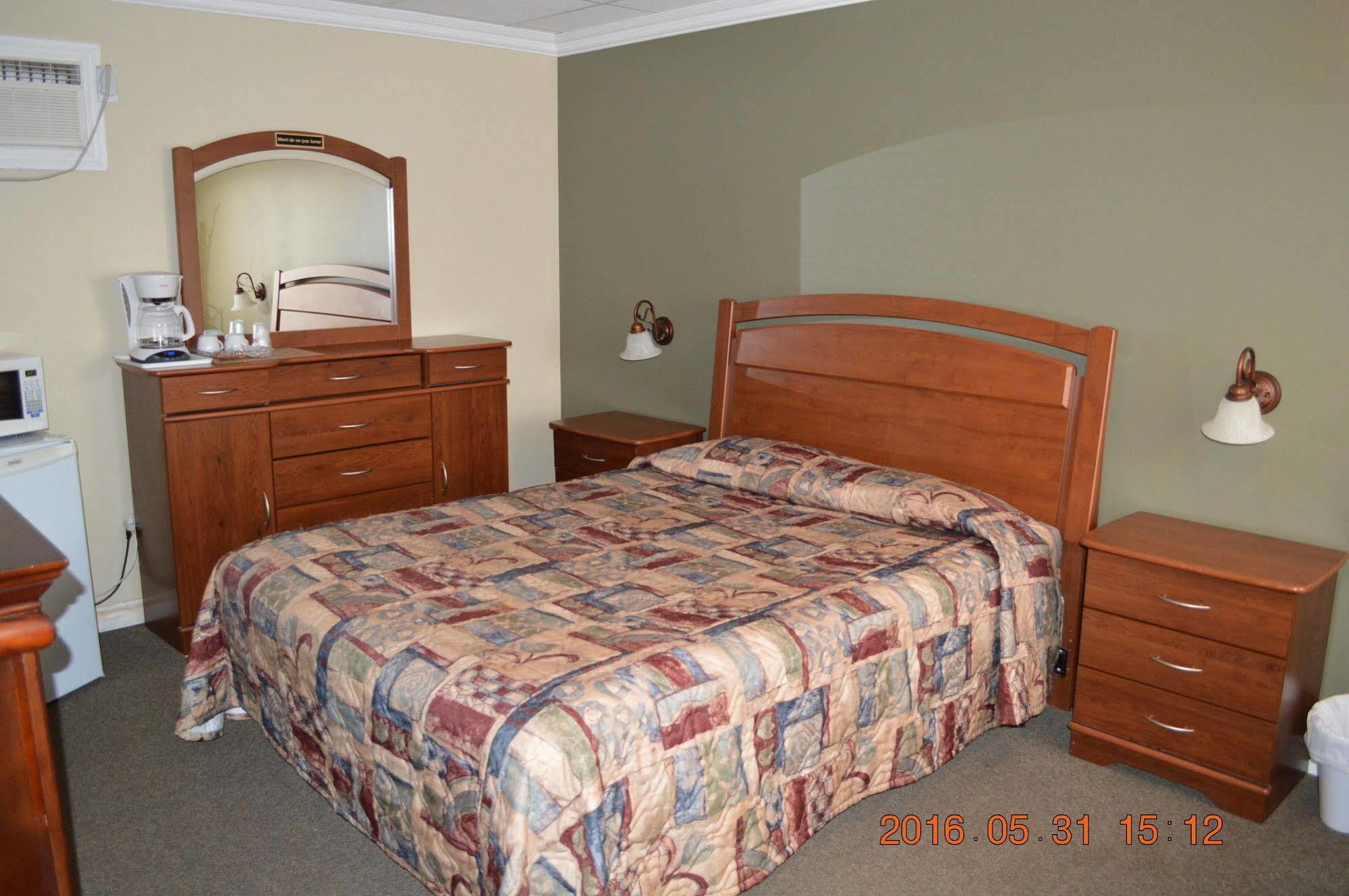 Motel-Auberge Hélene Victoriaville Kültér fotó